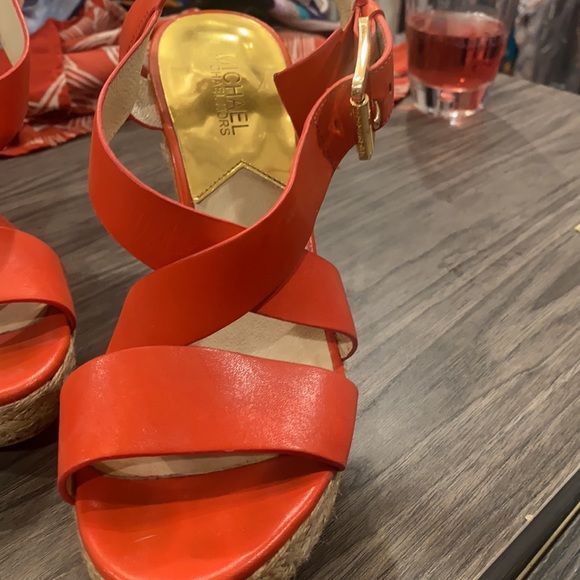 Shoes - Picture 2 of 3